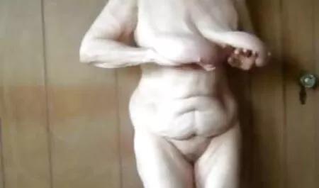 Fiatal Ázsiai lány anya fia szeksz video sperma a seggébe.