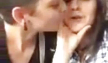 Mellei este a helyi Mellek retro szeksz klub amatőr videó