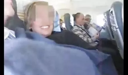 Shemale baszva óvszer nélkül két nagyi szeksz férfi.