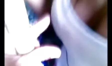 Cseh szekszxxx fiam baszik Milf Anya.