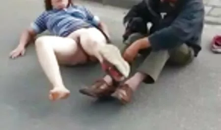 Ázsiai Daisy piros anya lánya szeksz Hármasban