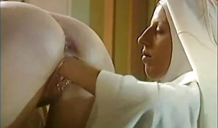 Milf-Feleség két nagy fekete faszt akar anya lánya szeksz