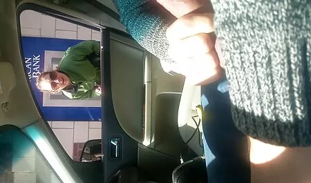 Filigrán szőke buborékok szétzúzza a farok a pisi szeksz POV videók-MOFOS