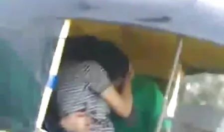 Kis tini durva szeksz elbaszott