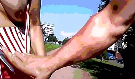 Gumi nélkül gumi nélkül anális idős szeksz kibaszott a szűk seggét