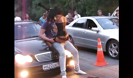 Szexi leszbikusok szekszi videok Victoria Pire, Lara Fox megosztani egy dildo, egy tükör