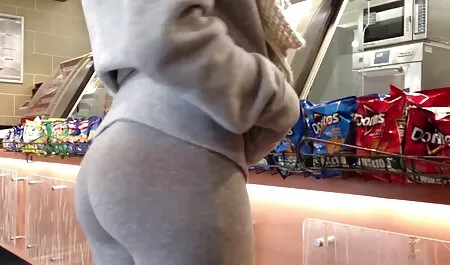 Brit xxx szeksz Nagyi, Nagy Cicik, dominál durva