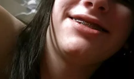 Európai Szemüveges, szar egyetemista srácok szekszi csajok amatőr videó