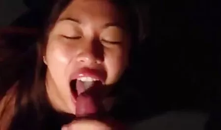 Indiai szeksz videók Milf használ vibrátor rá szaftos punci.