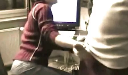 Meleg seggét meztelenül kanos. apa lánya szeksz
